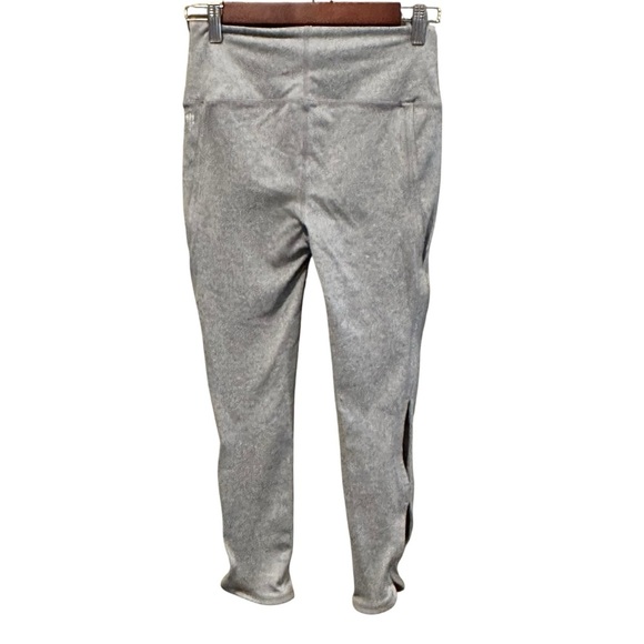 Free People Movement Infinity Leggings Women's Small Grey Cut Out 21” Inseam - Picture 4 of 10